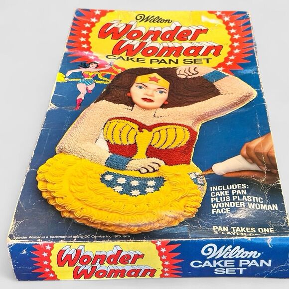 1978 Wilton Wonder Woman Cake Pan Set Face Plate Original Box Complete - Picture 3 of 6